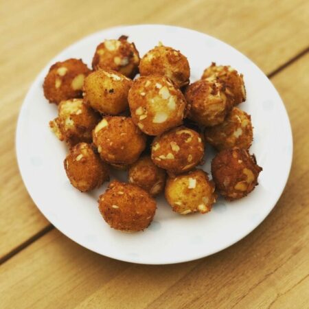 Mandelbällchen-Teller im Detail