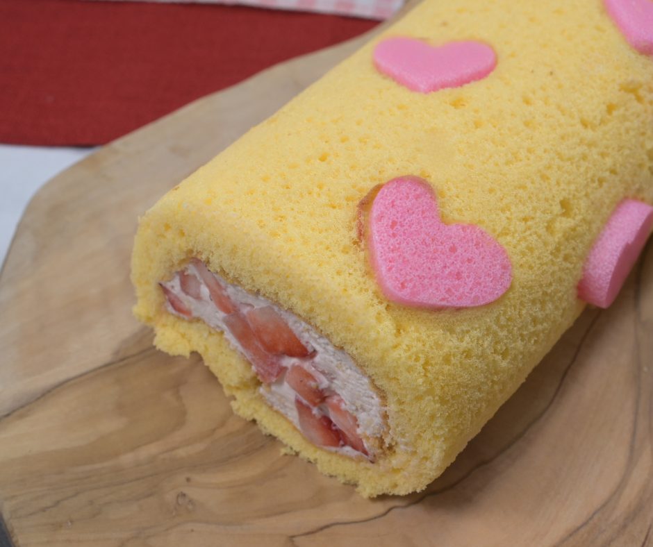 Erdbeer- Biskuitrolle